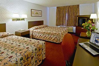Hotel Lax Stadium