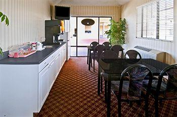 Lax Stadium Hotel