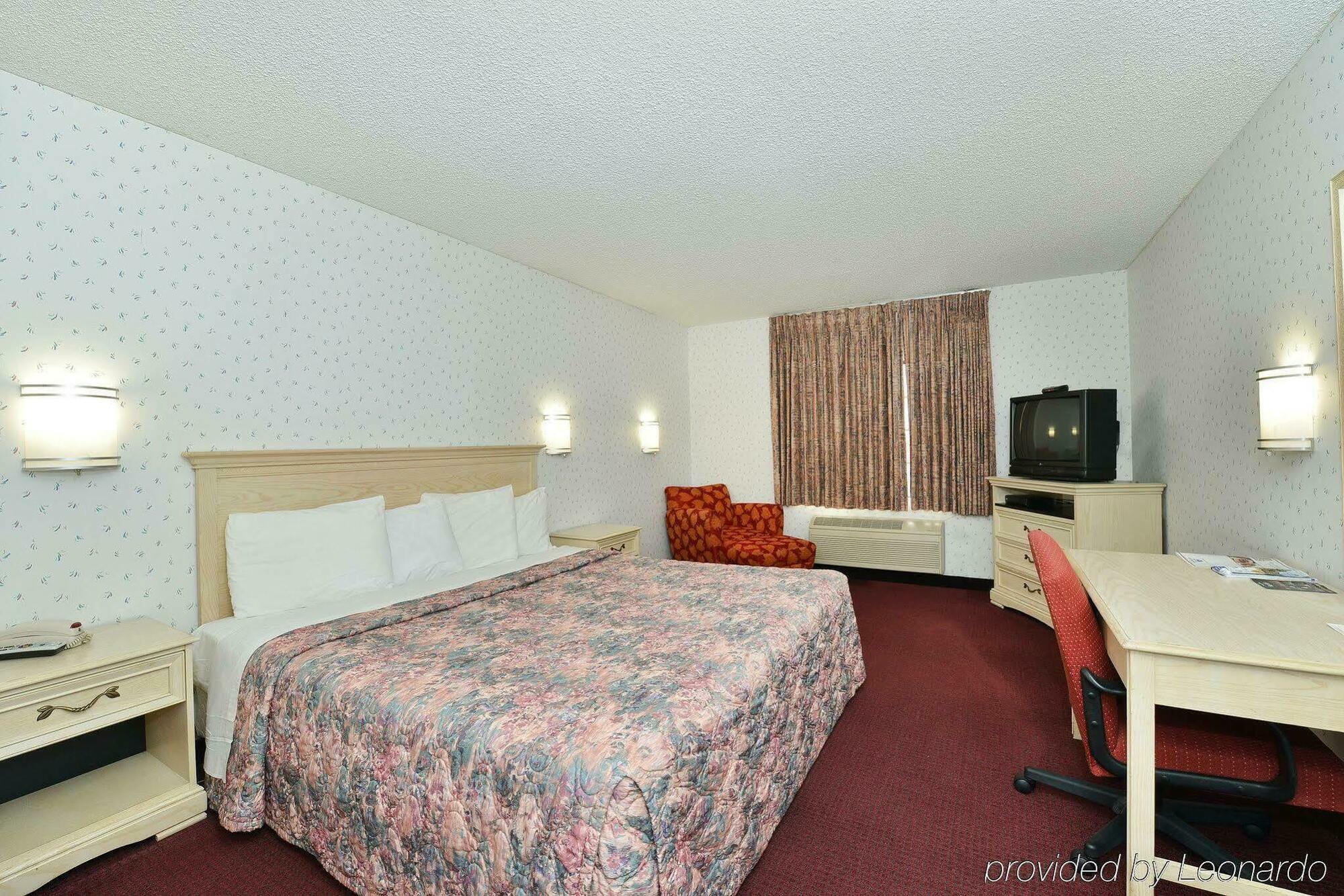 Hotel Lax Stadium